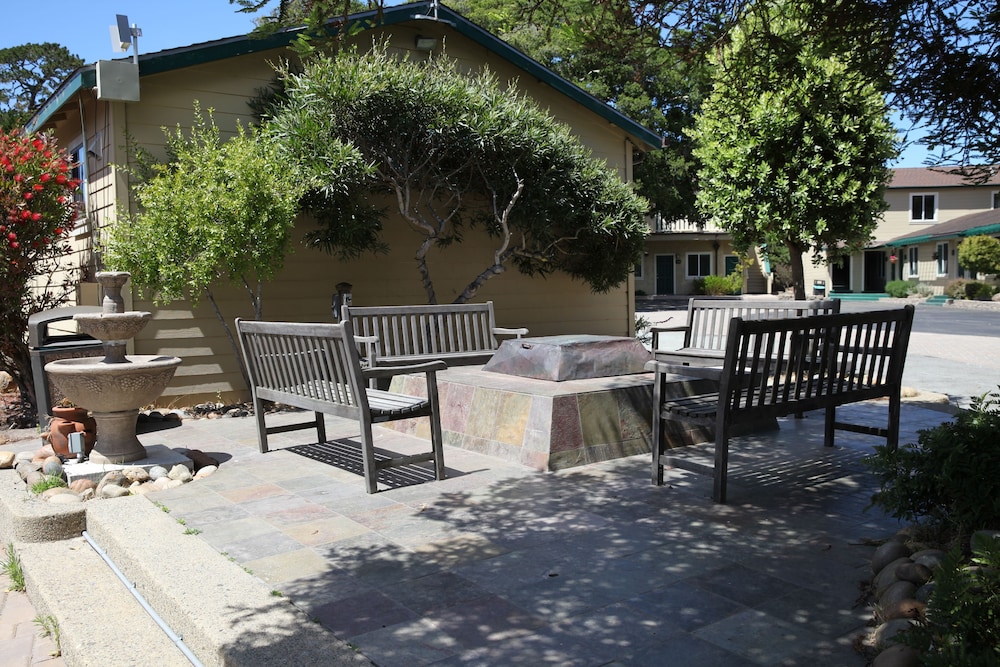 Sea Breeze Inn And Cottages - photo 69