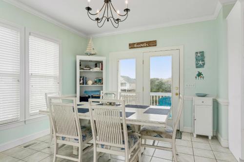 5 Buoys by Oak Island Accommodations - photo 26