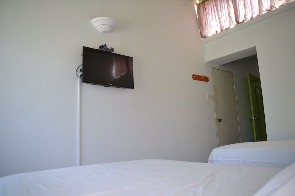 Hotel Albatros — Espinal — photo 3