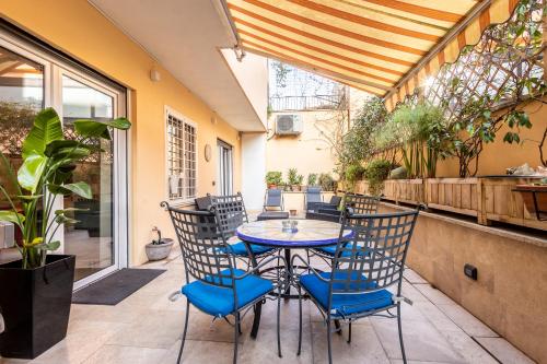 Ædrian's Loft. Boutique apartment with private terrace in the center of Rome — 4-Star Luxury Hotel in Rome, Italy