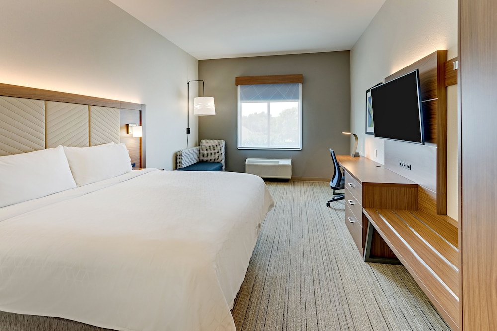 Holiday Inn Express Hotel & Suites Weatherford by IHG - photo 12