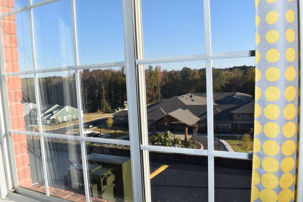 Microtel Inn & Suites by Wyndham Stockbridge Atlanta I 75 - photo 37