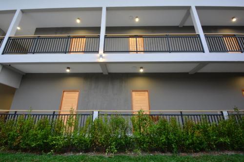 The Grey House Palai Phuket — 4-Star Luxury Hotel in Ban Chalong, Thailand