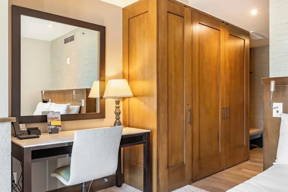 Beaver Creek Solace by AvantStay Studio w Resort Pool Hot Tub Premier Avon Location - photo 17