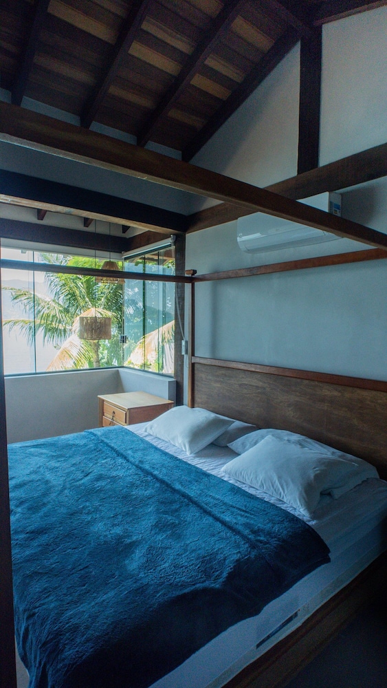 Casa Pé na Areia em frente à Ilhabela — 4-Star Luxury Hotel in Sao Sebastiao, Brasil