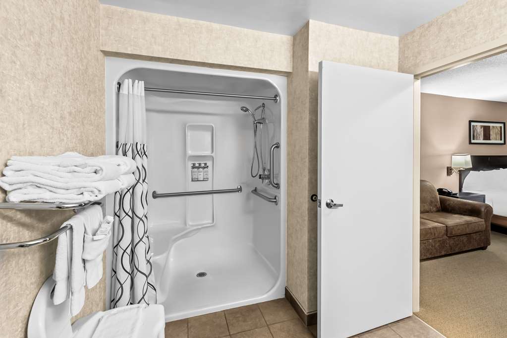 Heartland Inn & Suites SureStay Collection by Best Western - photo 28