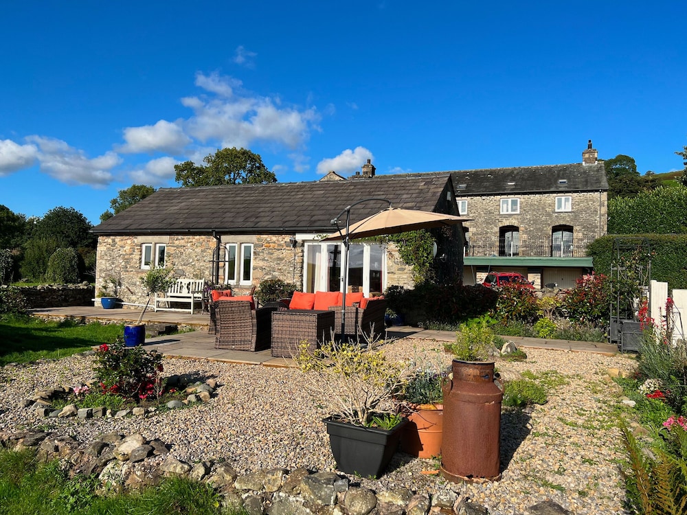 Langthwaite Cottage — 4-Star Luxury Hotel in Carnforth, United Kingdom