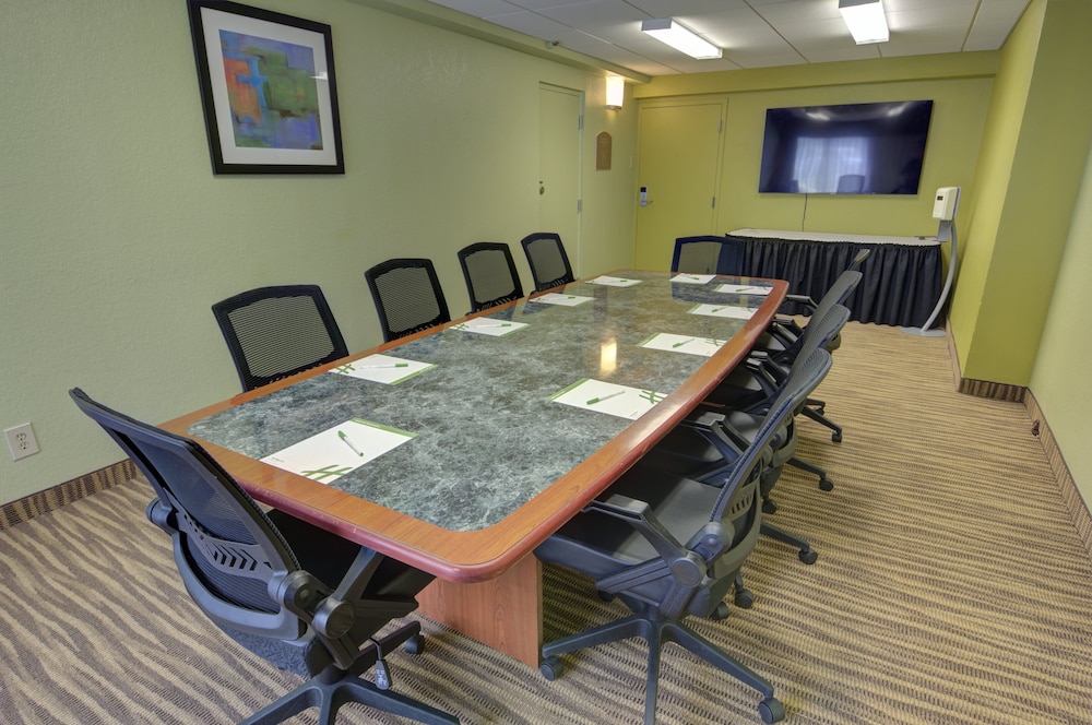 Holiday Inn St Petersburg N Clearwater by IHG - photo 41