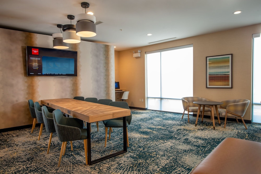TownePlace Suites by Marriott Frederick - photo 38
