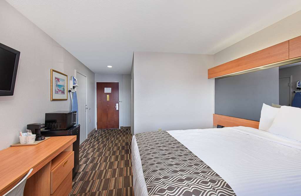 Microtel Inn & Suites by Wyndham Cordova Memphis I 40 East - photo 20