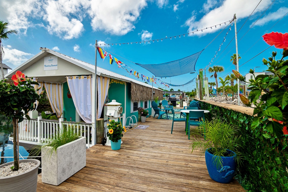 Latitude 26 Waterfront Resort & Marina - photo 49