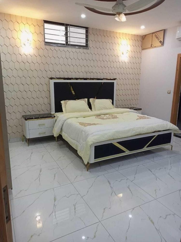 Al Rehman Palace 1 in Unknown City, Pakistan