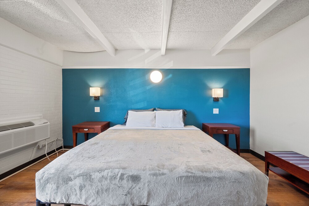 Southern Springs Extended Stay - photo 14
