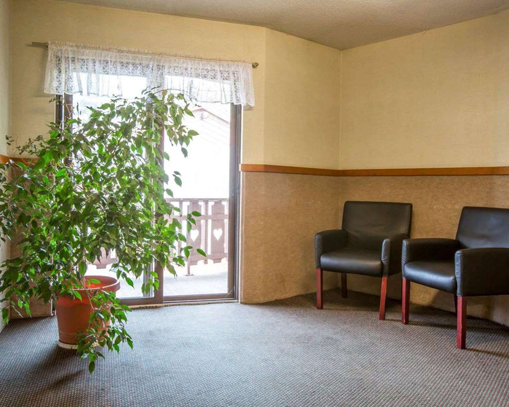 Rodeway Inn Lake Placid South - photo 3