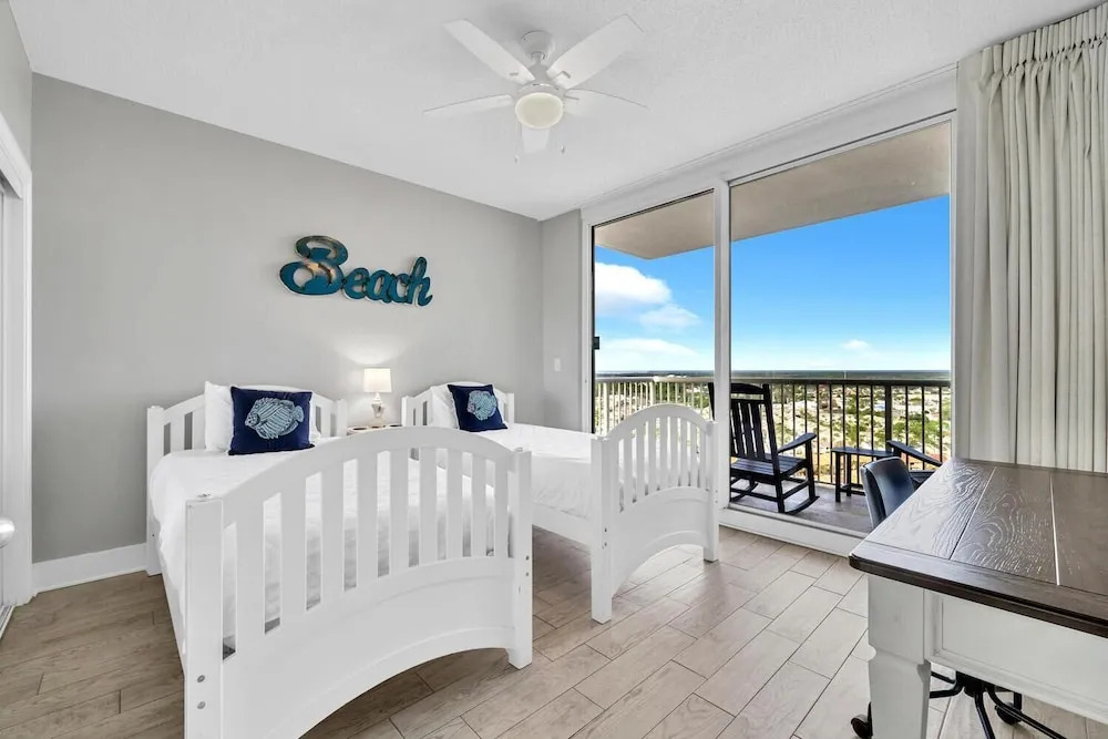 Majestic Beach Towers 2 1701 - photo 7