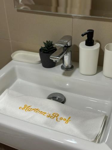 Condo in Pasay — 4-Star Luxury Hotel in Manila, Philippines