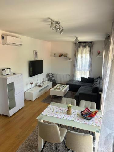 Apartman Zabok Centar — 4-Star Luxury Hotel in Zabok, Croatia