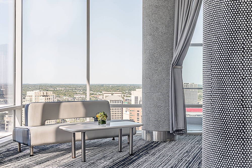 W Dallas - photo 109