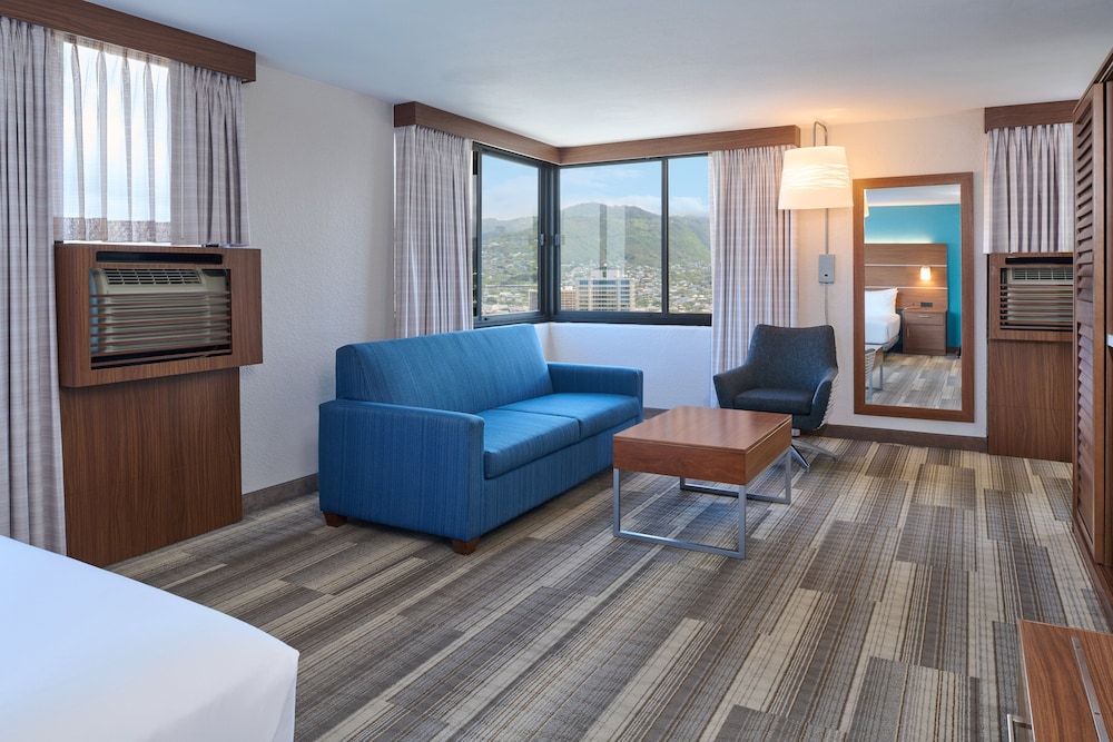 Holiday Inn Express Waikiki by IHG - photo 6