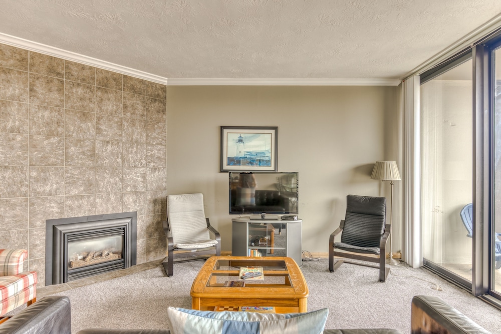 Sand & Sea Resort Condominiums - photo 598