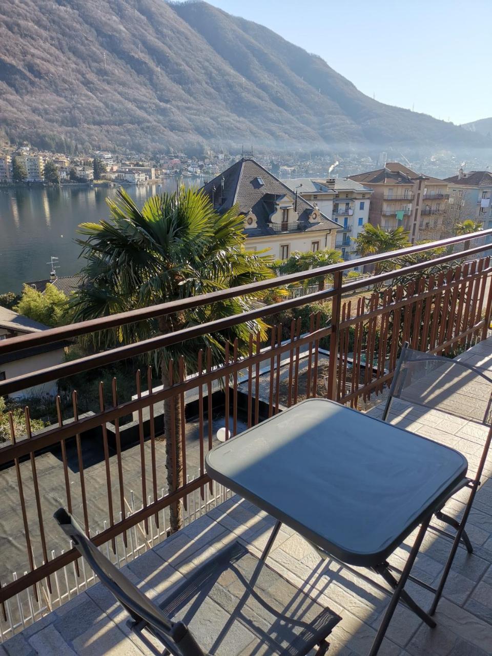Bluelake Apartment 2 Omegna — 4-Star Luxury Hotel in Omegna, Italy