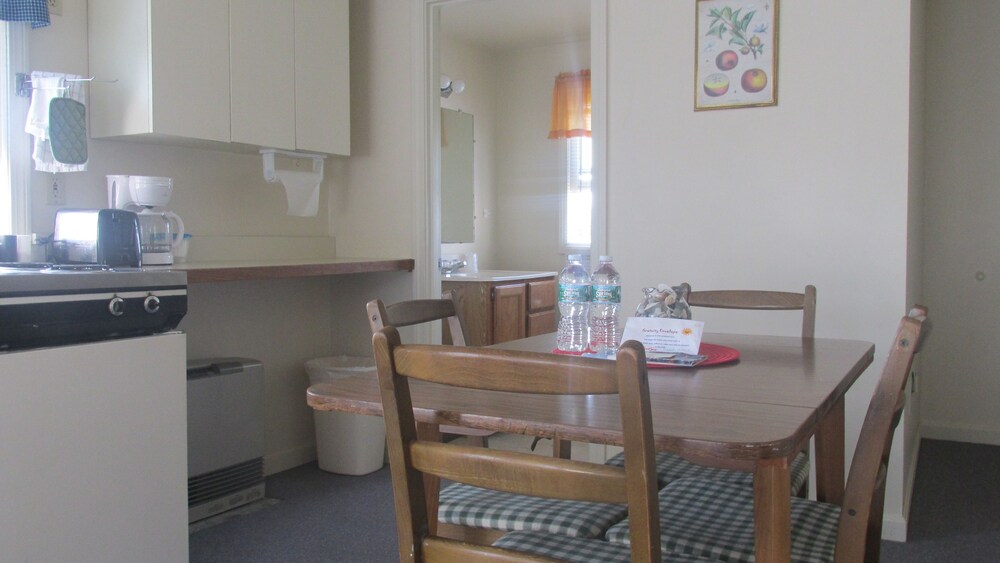 The Lynwood Inn - photo 10