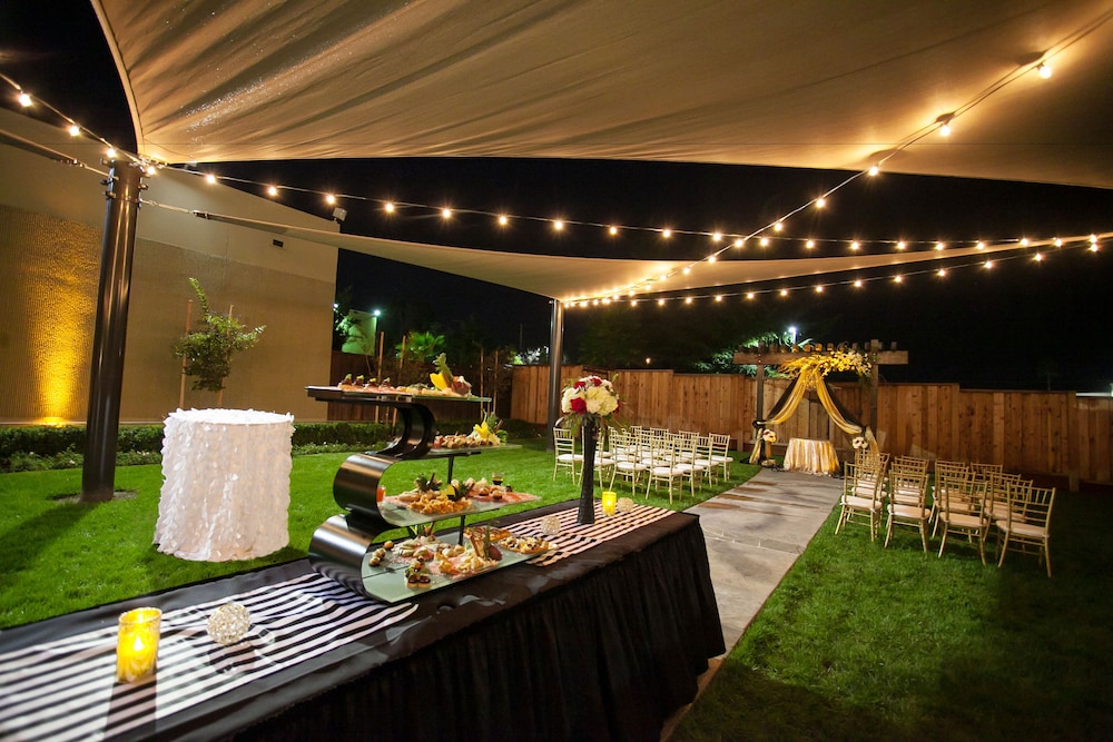 Hilton Sacramento Arden West - photo 41