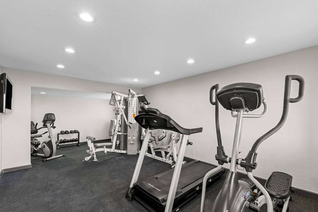 Days Inn by Wyndham Gainesville - photo 14