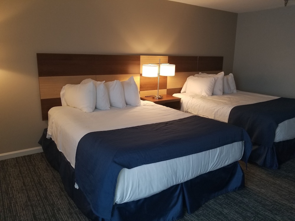 Hampton Village Inn - photo 8