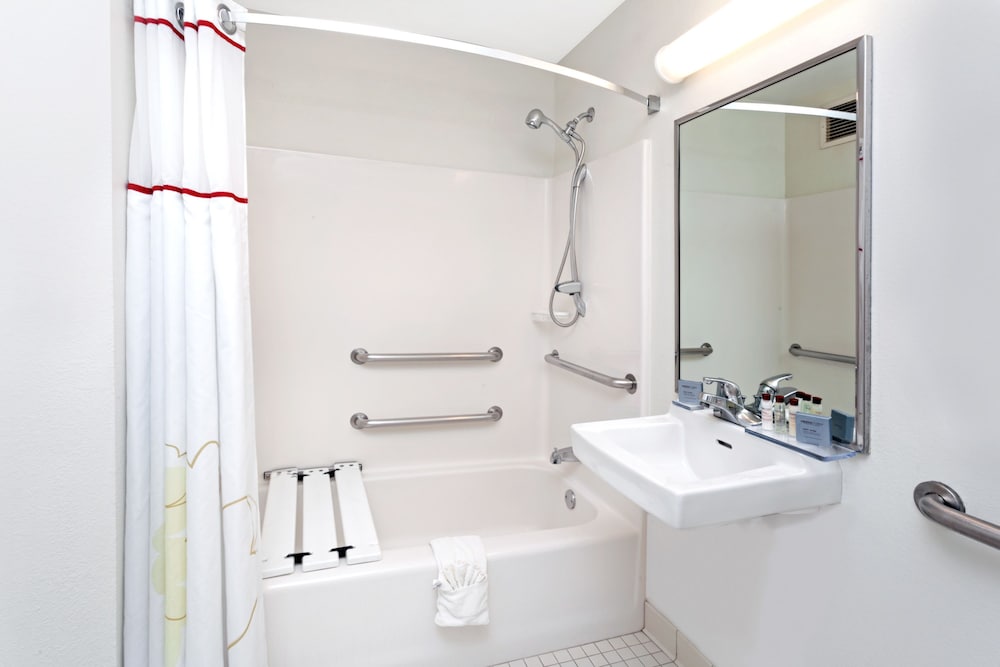 MainStay Suites Chicago Schaumburg - photo 12