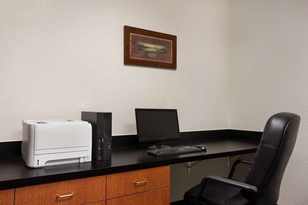 Wingate by Wyndham Bentonville AR - photo 28