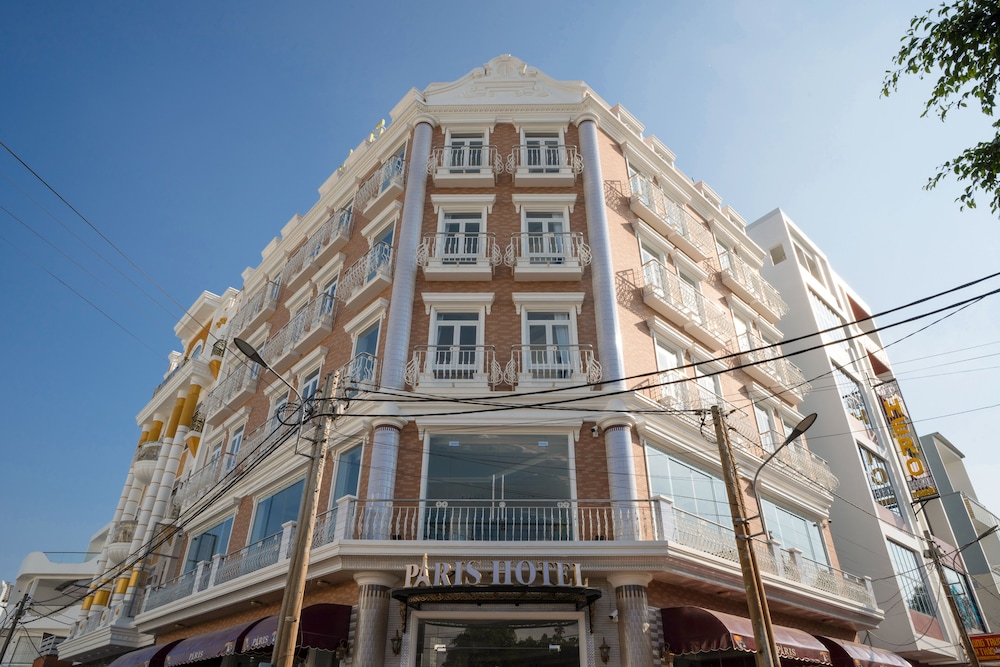 Paris Hotel — hotel in Cho Dok