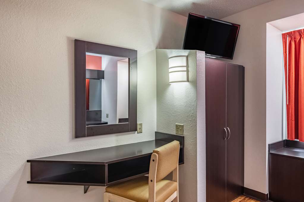 Motel 6 Chattanooga Downtown - photo 11