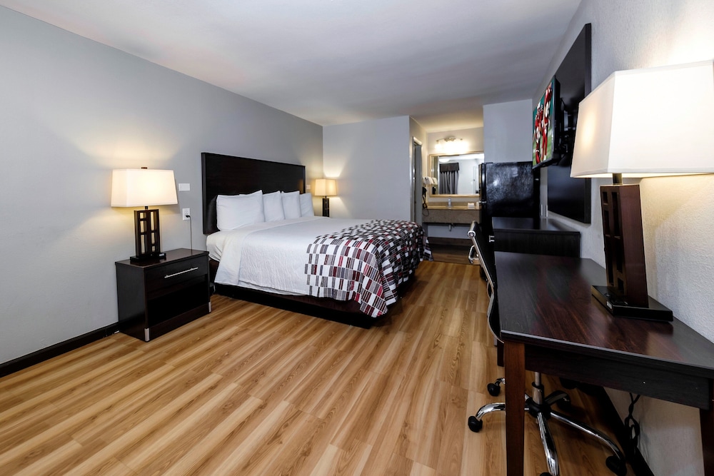 Red Roof Inn Arlington Entertainment District - featured photo