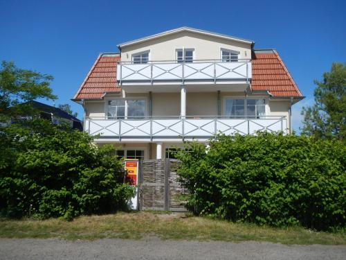 Akazienhaus 2 — 4-Star Luxury Hotel in Ostseebad Dierhagen, Germany