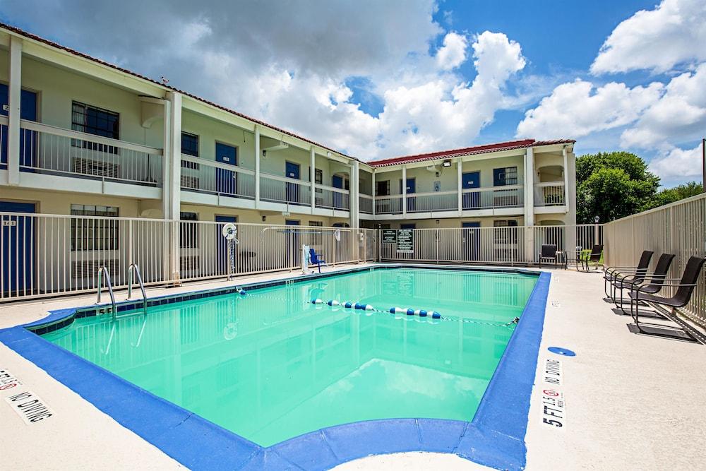 Scottish Inns and Suites Texas City TX - photo 7