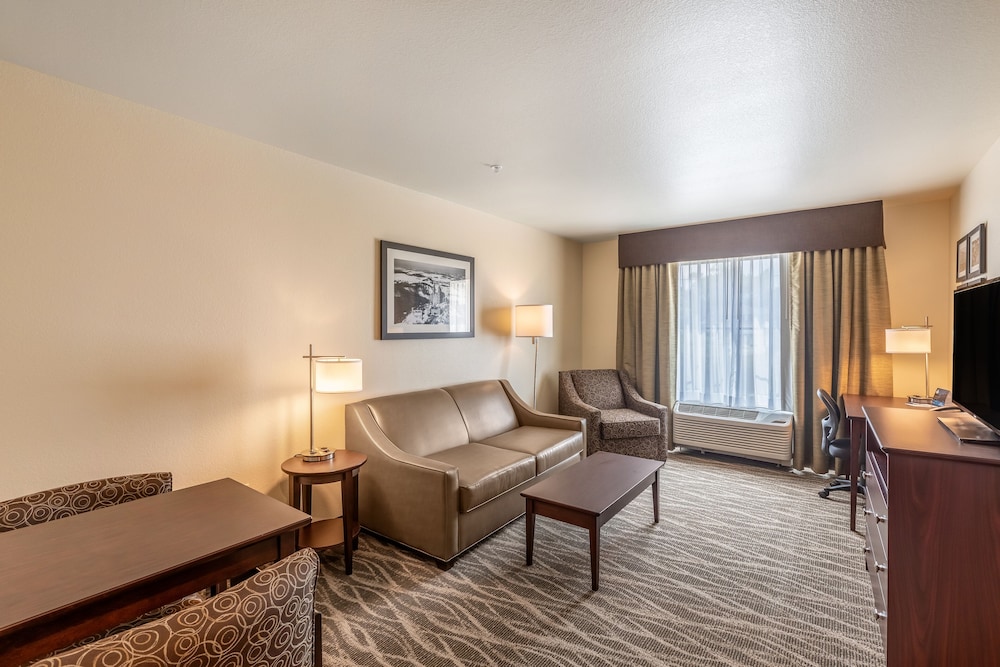Cobblestone Hotel and Suites Janesville - photo 25