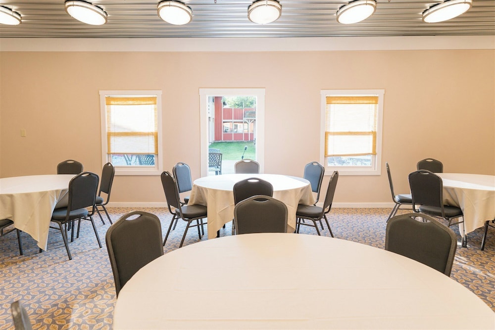 Brown County Inn - photo 47