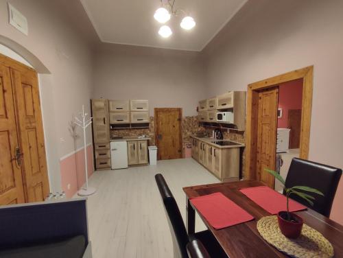 Zámecký apartmán Castle apartment — Stribro — photo 2