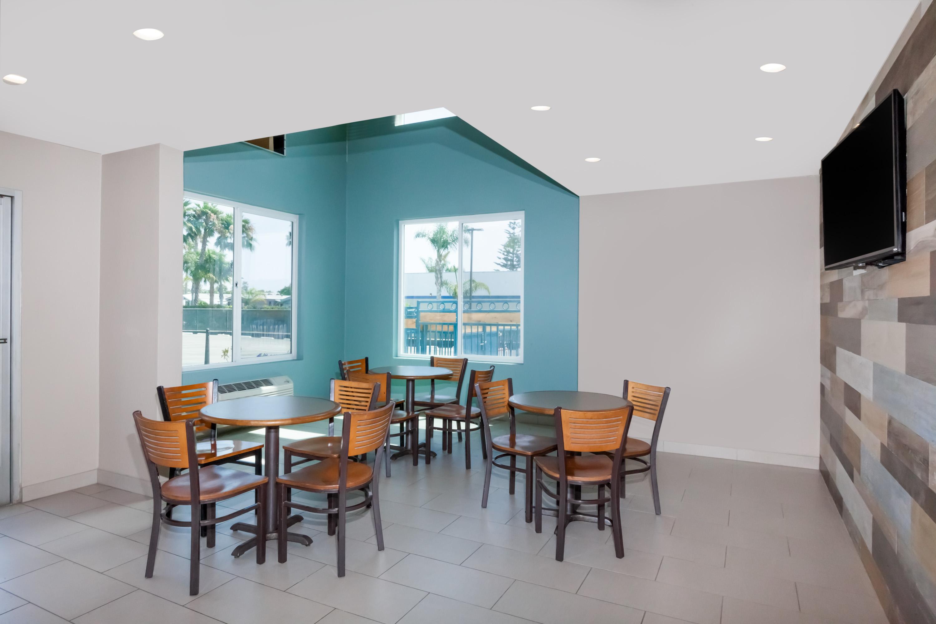 Super 8 San Diego Imperial Beach - photo 16