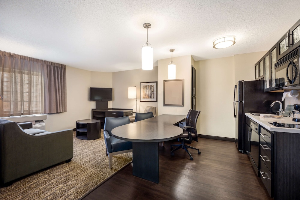 Sonesta Simply Suites Phoenix Glendale - photo 7
