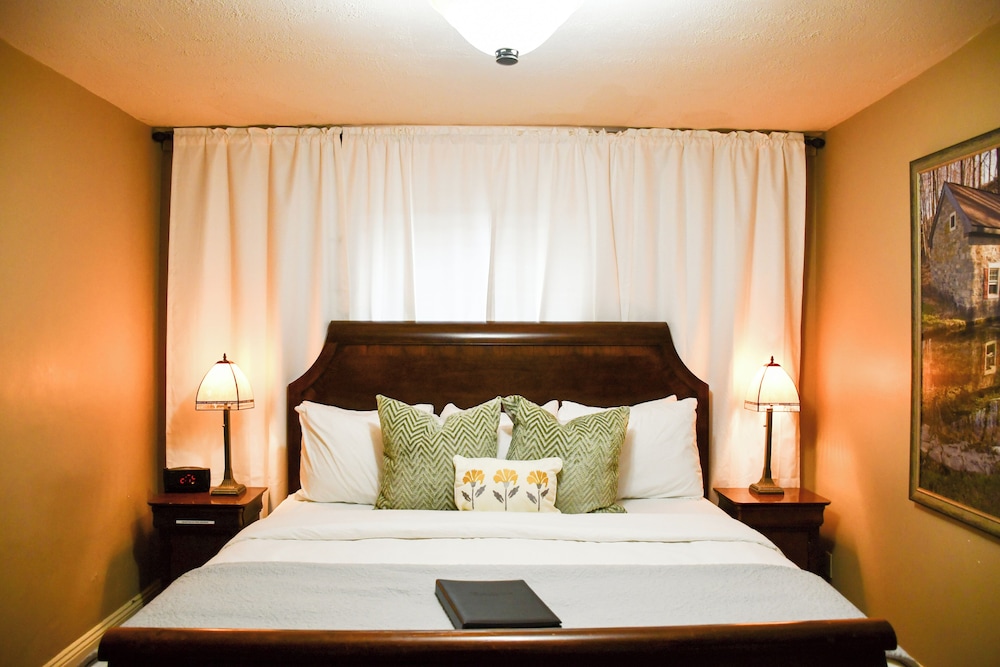 The Sayre Mansion Inn - photo 36