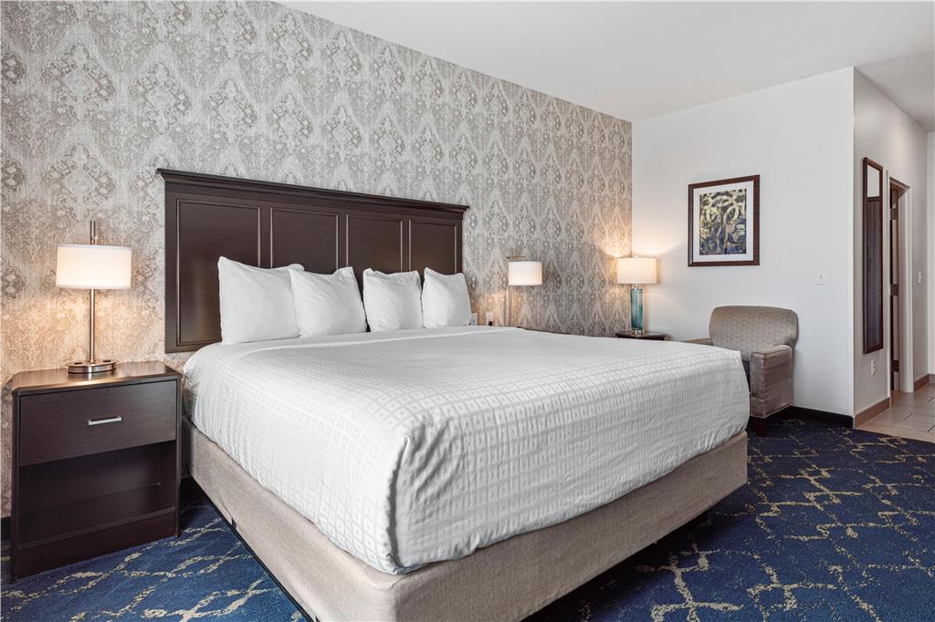 Best Western Plus New Richmond Inn & Suites - photo 23
