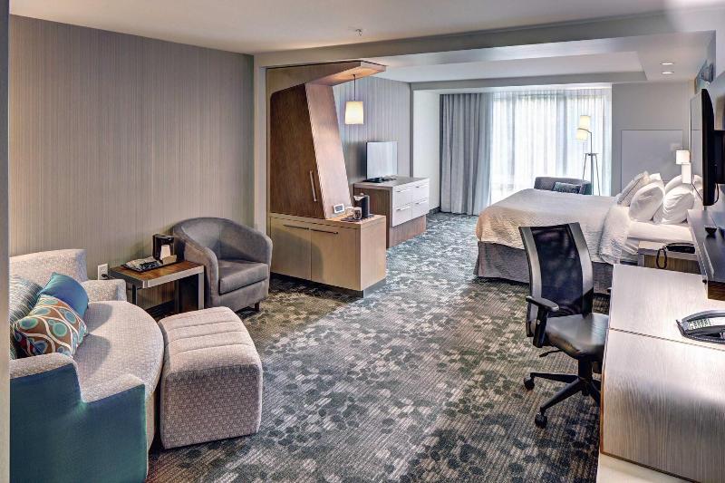 Courtyard by Marriott Appleton Riverfront - photo 52