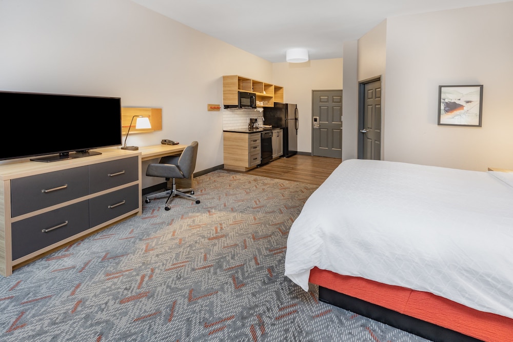 Candlewood Suites Mount Pleasant by IHG - photo 12