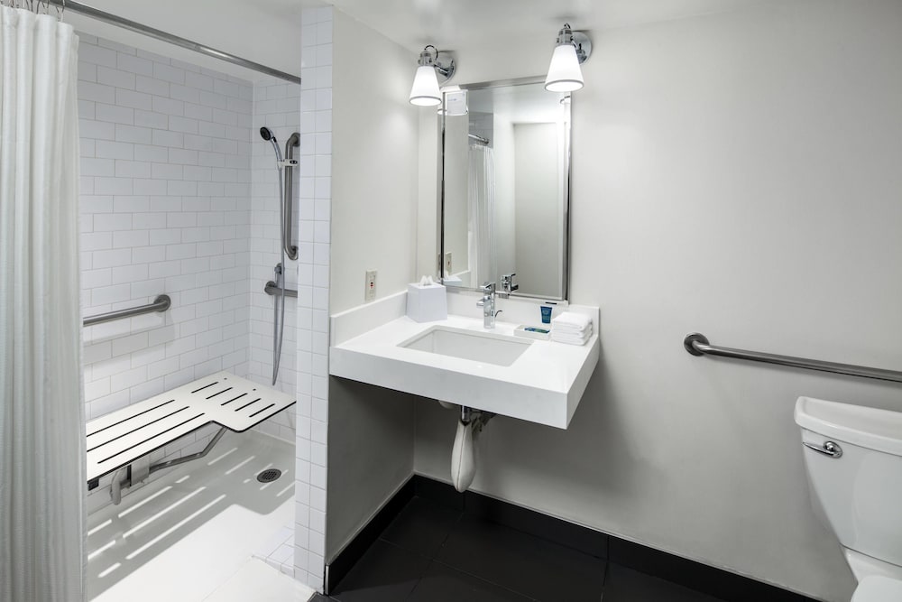 Four Points by Sheraton Los Angeles International Airport - photo 12