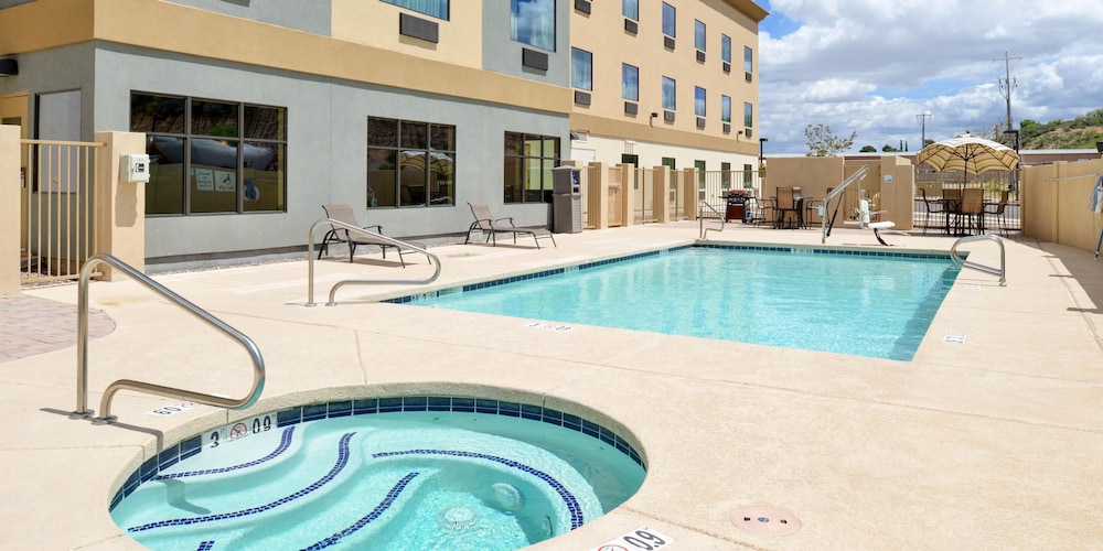 Holiday Inn Express & Suites Globe by IHG - photo 24