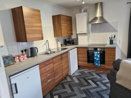 Beautiful Apartment 3 Mins To The Beach — St Leonards — photo 2