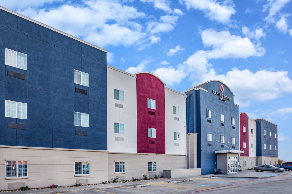 Candlewood Suites Mount Pleasant by IHG - photo 72