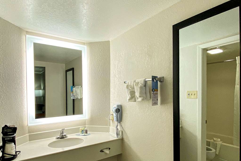 Quality Inn Harlingen - photo 10